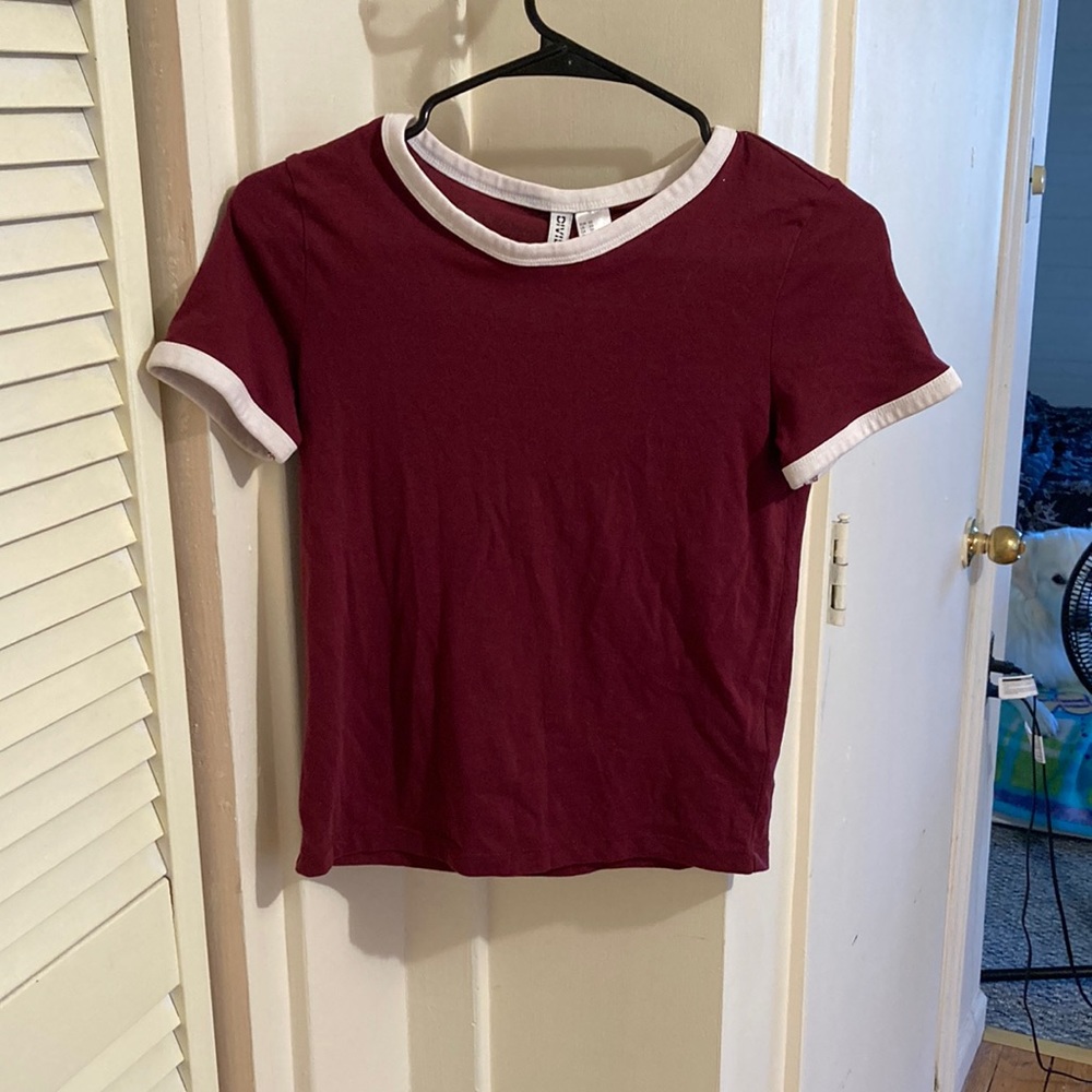 Divided H&M Martin and White Crop Top
